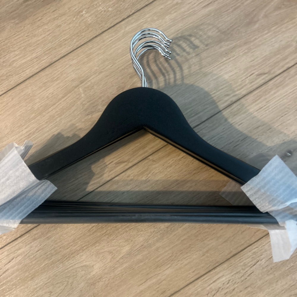 Black Wooden Hanger (14pcs)